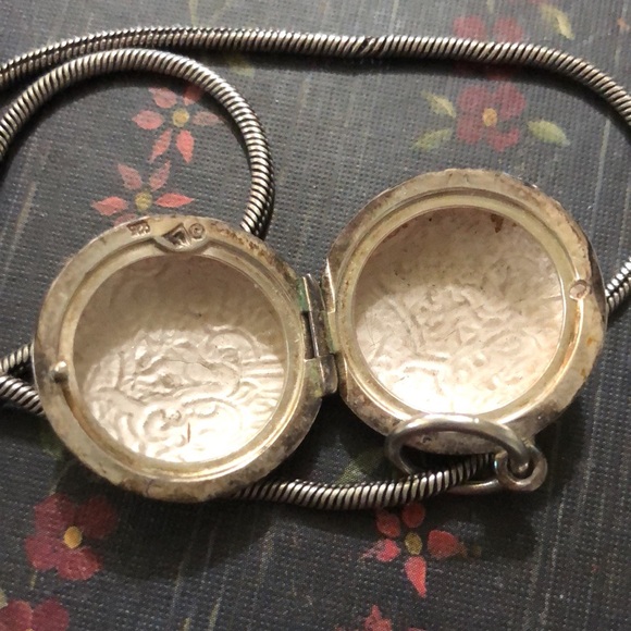 Silpada Sterling Silver 1” Dragon Locket Charm on 22” Silver Chain - Picture 3 of 3